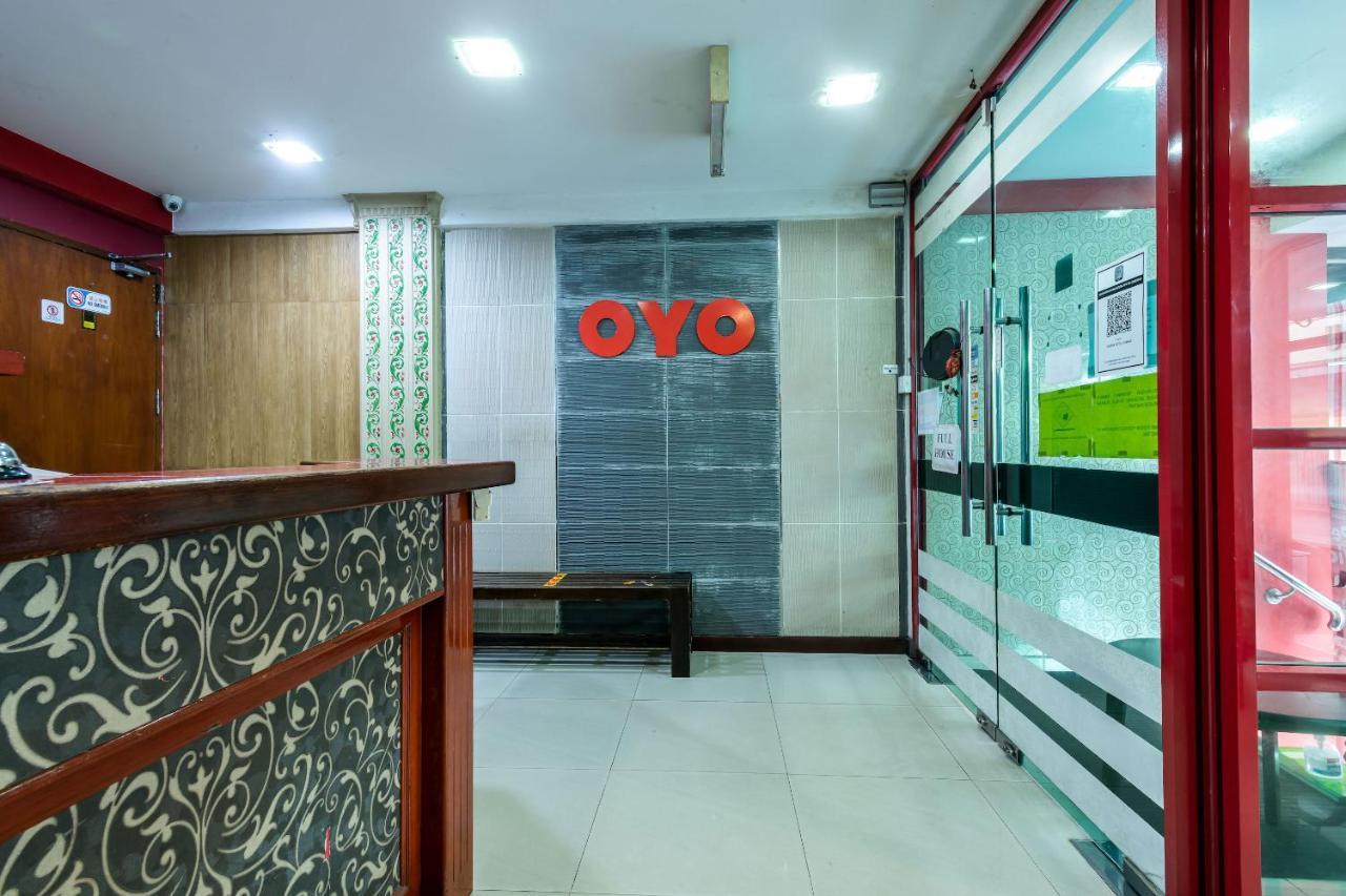 Oyo 89997 Kurnia Hotel Тавау Екстер'єр фото