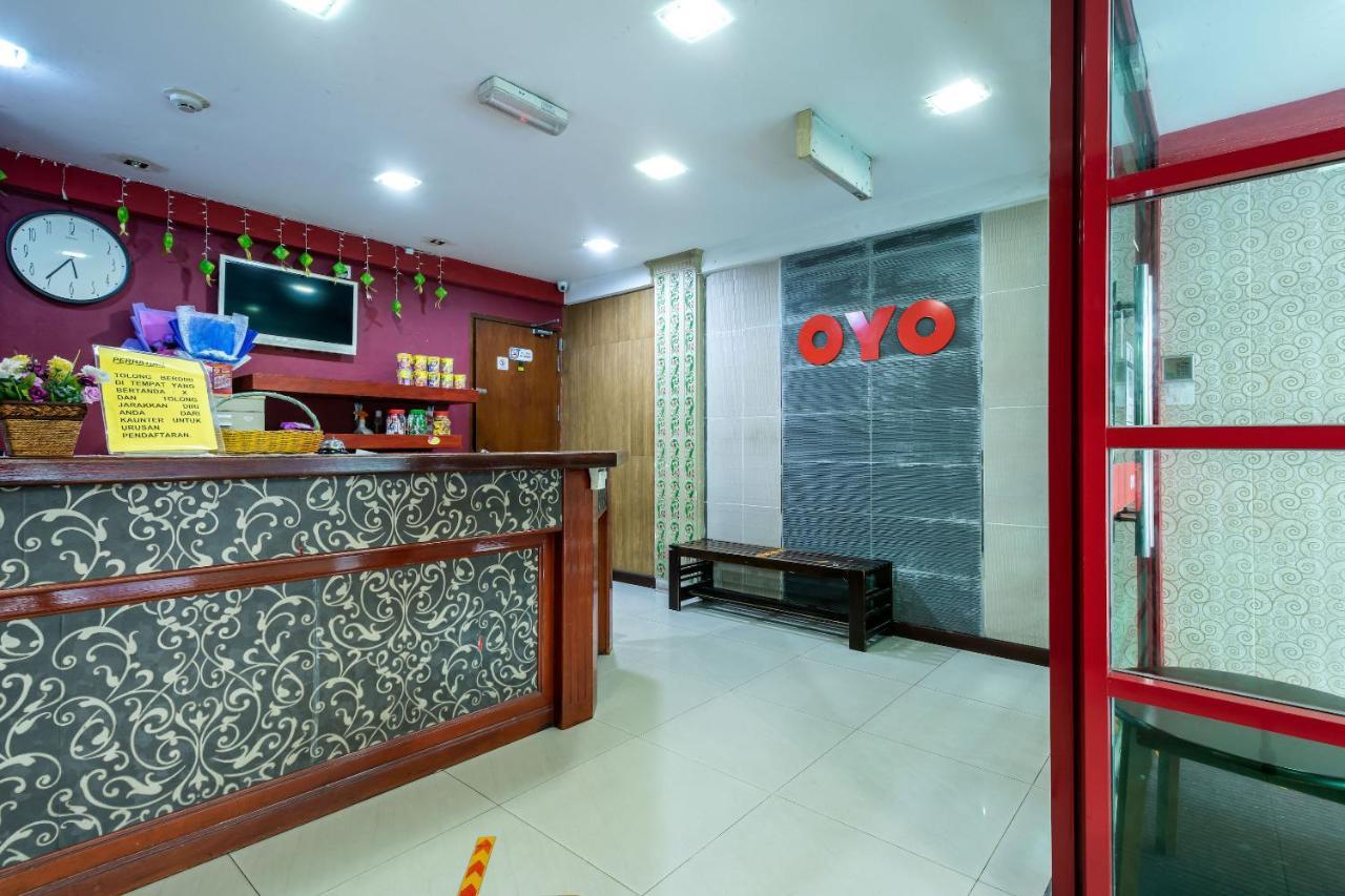 Oyo 89997 Kurnia Hotel Тавау Екстер'єр фото