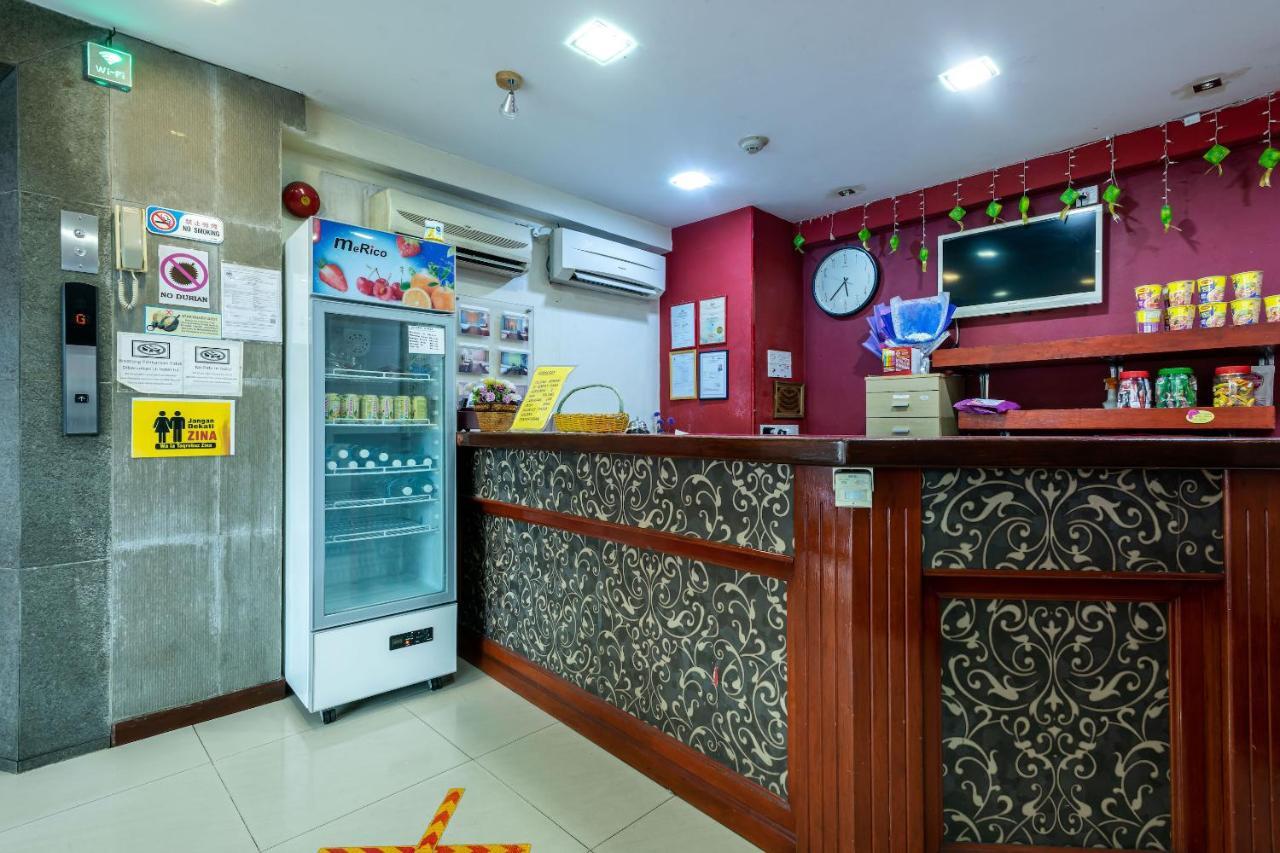 Oyo 89997 Kurnia Hotel Тавау Екстер'єр фото
