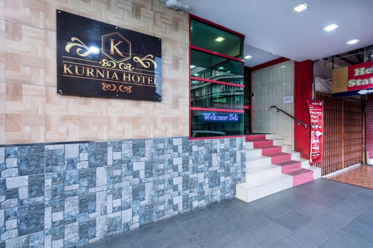 Oyo 89997 Kurnia Hotel Тавау Екстер'єр фото